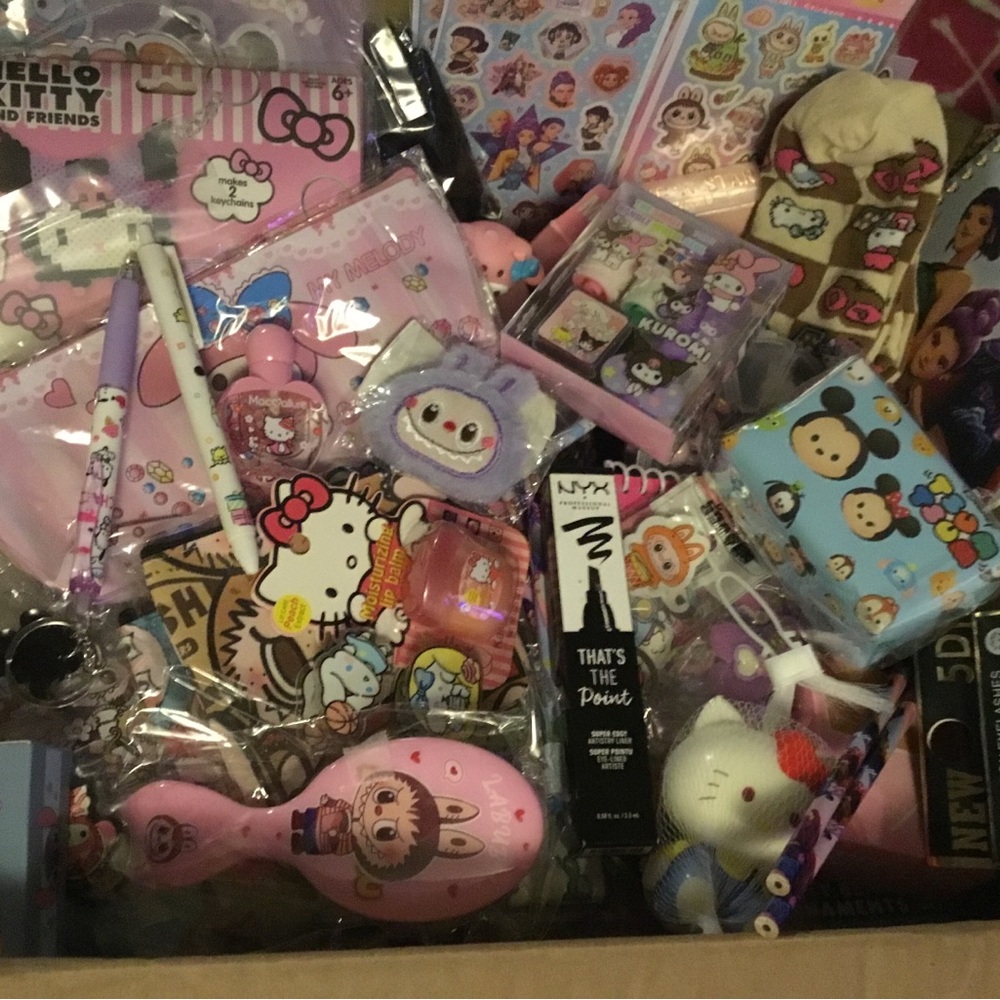 100 pcs lot Hello Kitty Pink and Purple Kids Accessories Collection
